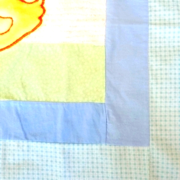 Vtg 3 Little Ducks Quilt - Hamd-Pieced Nursery Quilt Topper Only - Picture 2 of 9